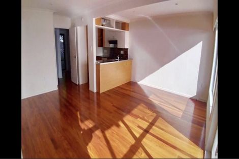 Photo of property in 2/198 Hurstmere Road, Takapuna, Auckland, 0622