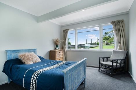 Photo of property in 12 Mildon Road, Waitakere, Auckland, 0782
