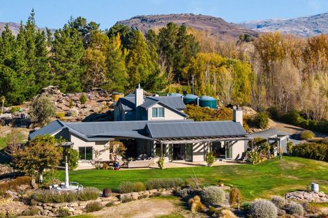 Photo of property in 10 Old Golf Course Road, Bridge Hill, Alexandra, 9320