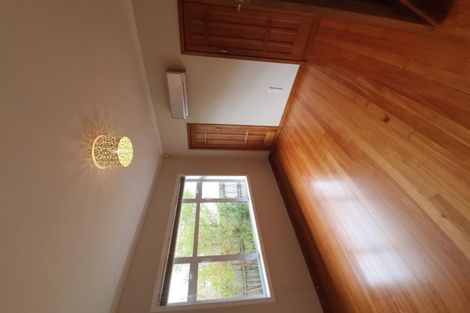 Photo of property in 21 Crispe Road, Clarks Beach, 2122