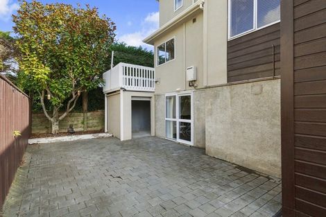 Photo of property in 2/9 Tawa Street, Tawa, Wellington, 5028