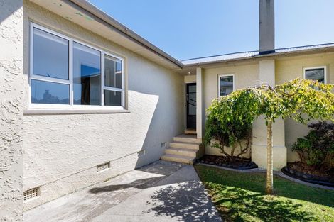 Photo of property in 88 South Road, Blagdon, New Plymouth, 4310