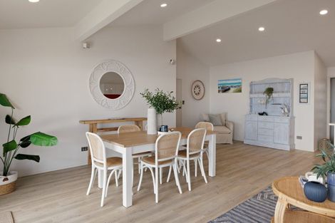 Photo of property in 355 Pukehina Parade, Pukehina, Te Puke, 3189