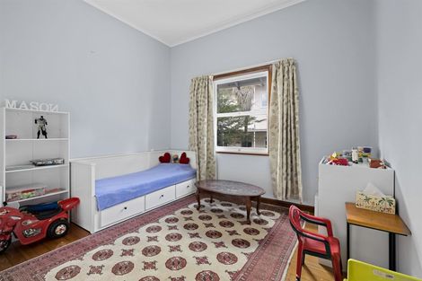 Photo of property in 1/221 Onewa Road, Birkenhead, Auckland, 0626