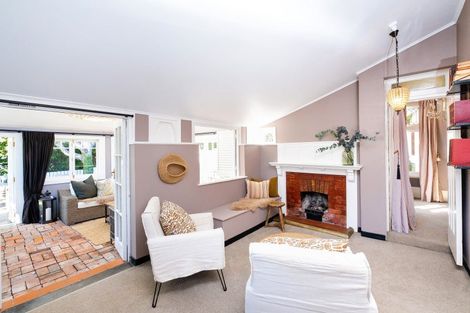 Photo of property in 7 Cobden Lane, Bluff Hill, Napier, 4110