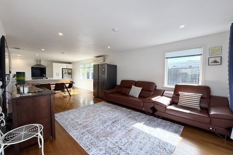 Photo of property in 84 Salisbury Road, Birkdale, Auckland, 0626