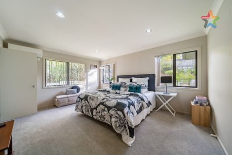 Photo of property in 295a Maungaraki Road, Maungaraki, Lower Hutt, 5010