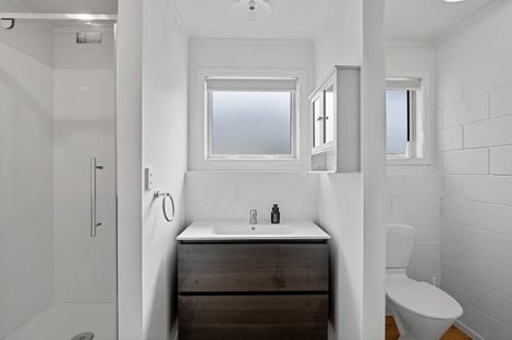 Photo of property in 1/9 Nigel Road, Browns Bay, Auckland, 0630