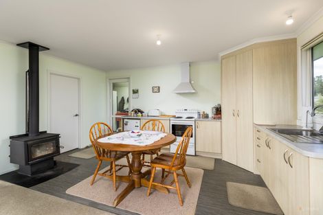 Photo of property in 17 Bakers Road, Waimate, 7978