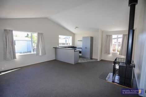 Photo of property in 190a Wainoni Road, Avondale, Christchurch, 8061