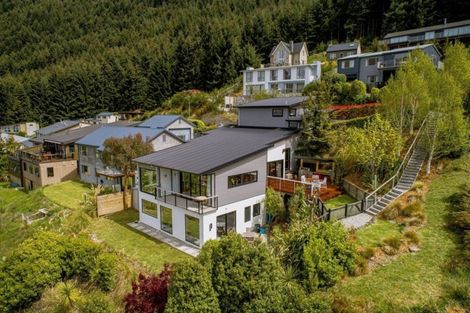 Photo of property in 40 Dart Place, Fernhill, Queenstown, 9300