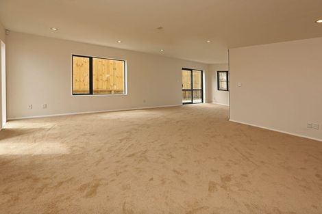 Photo of property in 95 Waitaki Street, Henderson, Auckland, 0612