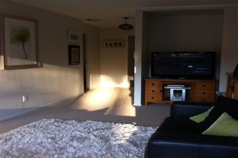 Photo of property in 33 Ngaio Gorge Road, Ngaio, Wellington, 6035