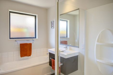 Photo of property in 58 Acacia Avenue, Rangiora, 7400