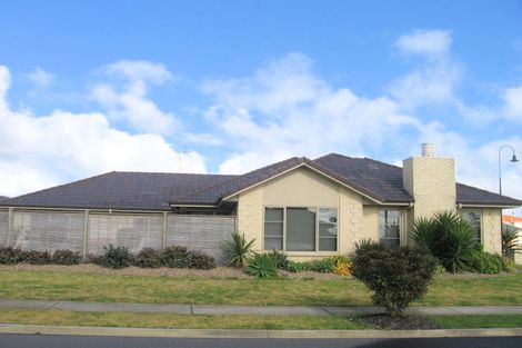 Photo of property in 1 Premwood Road, Flat Bush, Auckland, 2016