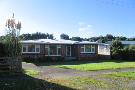 Photo of property in 71 Hewitts Road, Linton, Palmerston North, 4472