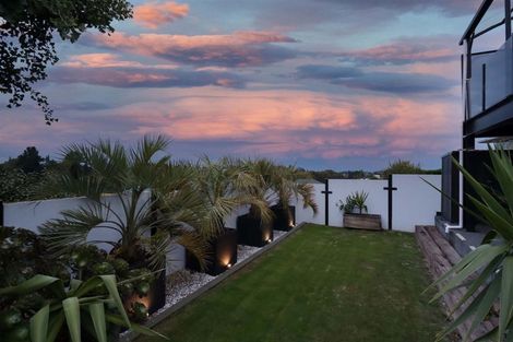 Photo of property in 219 Douglas Street, Highfield, Timaru, 7910