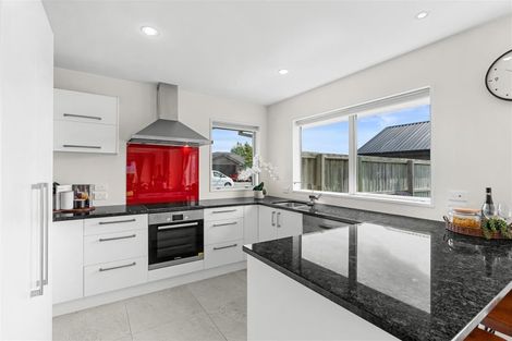 Photo of property in 10 Jefferson Close, Halswell, Christchurch, 8025