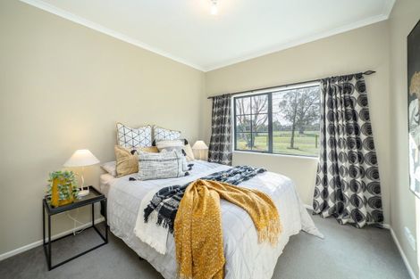 Photo of property in 15 Campbell Drive, Martinborough, 5711