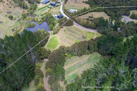 Photo of property in 61 Spikes Way, Whitianga, 3510
