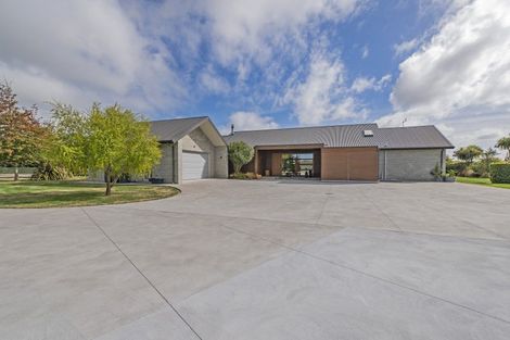 Photo of property in 39 Thorndon Close, Kirwee, Darfield, 7571