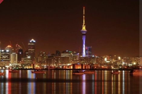 Photo of property in 127 Forrest Hill Road, Forrest Hill, Auckland, 0620