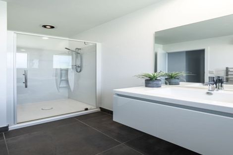 Photo of property in 16 Regent Street, Lower Shotover, Queenstown, 9304