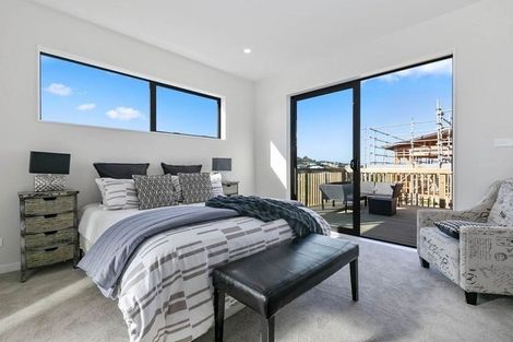 Photo of property in 32 Bine Crescent, Orewa, 0931