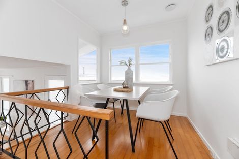 Photo of property in 8 Hauraki Crescent, Pinehill, Auckland, 0632