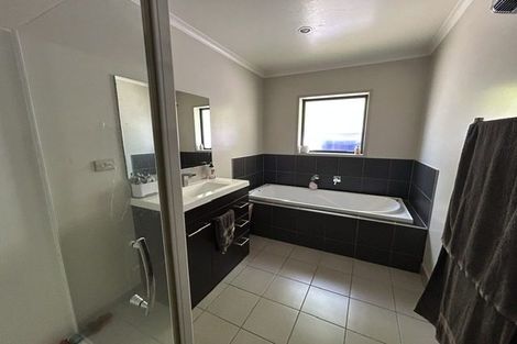 Photo of property in 34 Sumner Terrace, Aotea, Porirua, 5024