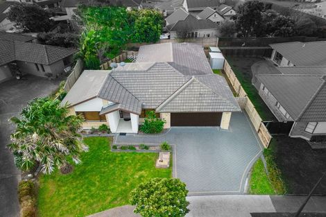 Photo of property in 11 Walter Haddrell Crescent, Flat Bush, Auckland, 2016