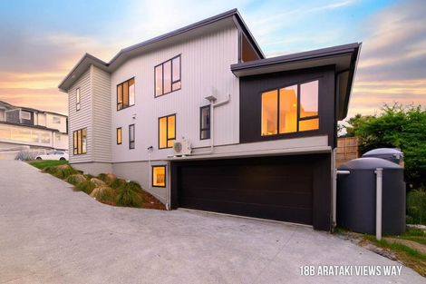 Photo of property in 18b Arataki Views Way, Glen Eden, Auckland, 0602