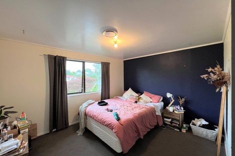 Photo of property in 16 Panzic Place, Glen Eden, Auckland, 0602