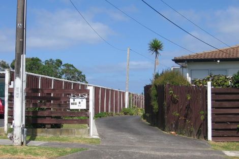 Photo of property in 2/142 Birkdale Road, Birkdale, Auckland, 0626