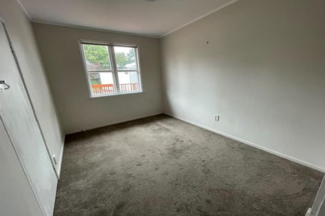 Photo of property in 65 Lauderdale Road, Birkdale, Auckland, 0626