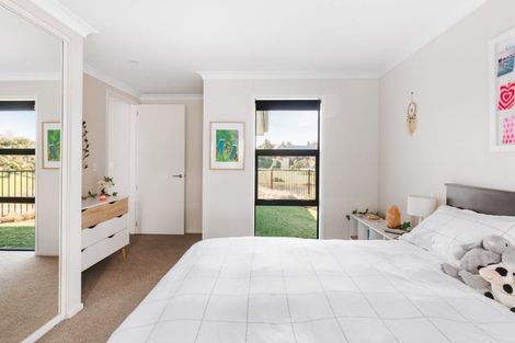 Photo of property in 8 Stevie Lane, Omokoroa, 3114