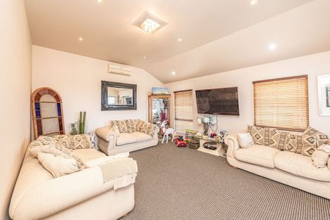 Photo of property in 14 Titter Place, Springvale, Whanganui, 4501