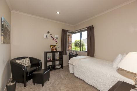 Photo of property in 17 Consort Close, Paraparaumu Beach, Paraparaumu, 5032