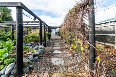 Photo of property in 51 Campbell Street, Geraldine, 7930