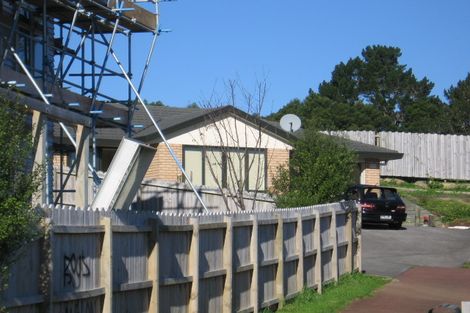 Photo of property in 32 View Ridge Drive, Ranui, Auckland, 0612