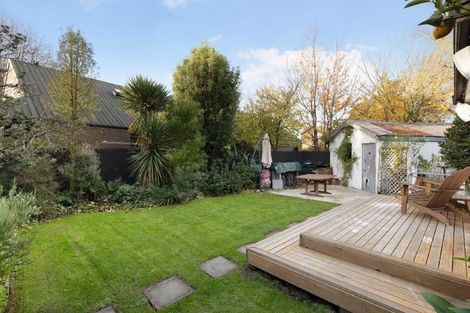 Photo of property in 35 Winters Road, Redwood, Christchurch, 8051