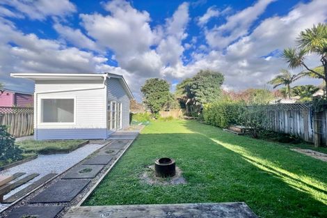 Photo of property in 31 Rambler Crescent, Beach Haven, Auckland, 0626