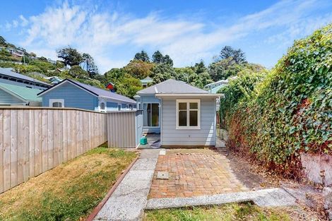 Photo of property in 174 Aro Street, Aro Valley, Wellington, 6021