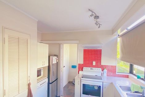 Photo of property in 2/717 East Coast Road, Browns Bay, Auckland, 0630