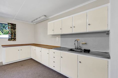 Photo of property in 37 Pembroke Road East, Stratford, 4332