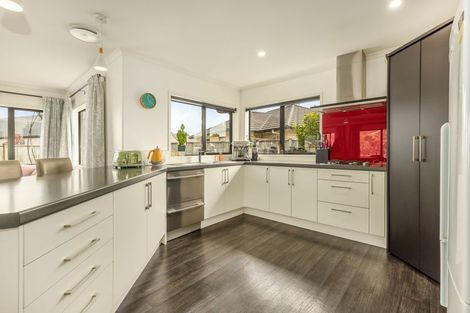 Photo of property in 18 Pearson Place, Paraparaumu, 5032