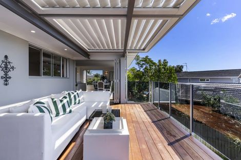 Photo of property in 18 Indus Place, Half Moon Bay, Auckland, 2012