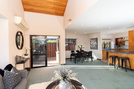 Photo of property in 15 Burn-murdoch Street, St Andrews, Hamilton, 3200