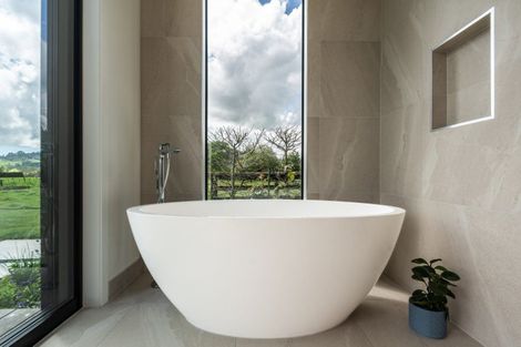 Photo of property in 2/164 Fencourt Road, Cambridge, 3496