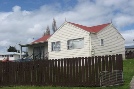 Photo of property in 2 Trounson Avenue, Clendon Park, Auckland, 2103